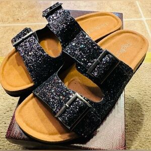 Brand New In Box Refuge Black Glitter Double Strap Women’s Sandals Size 6.5